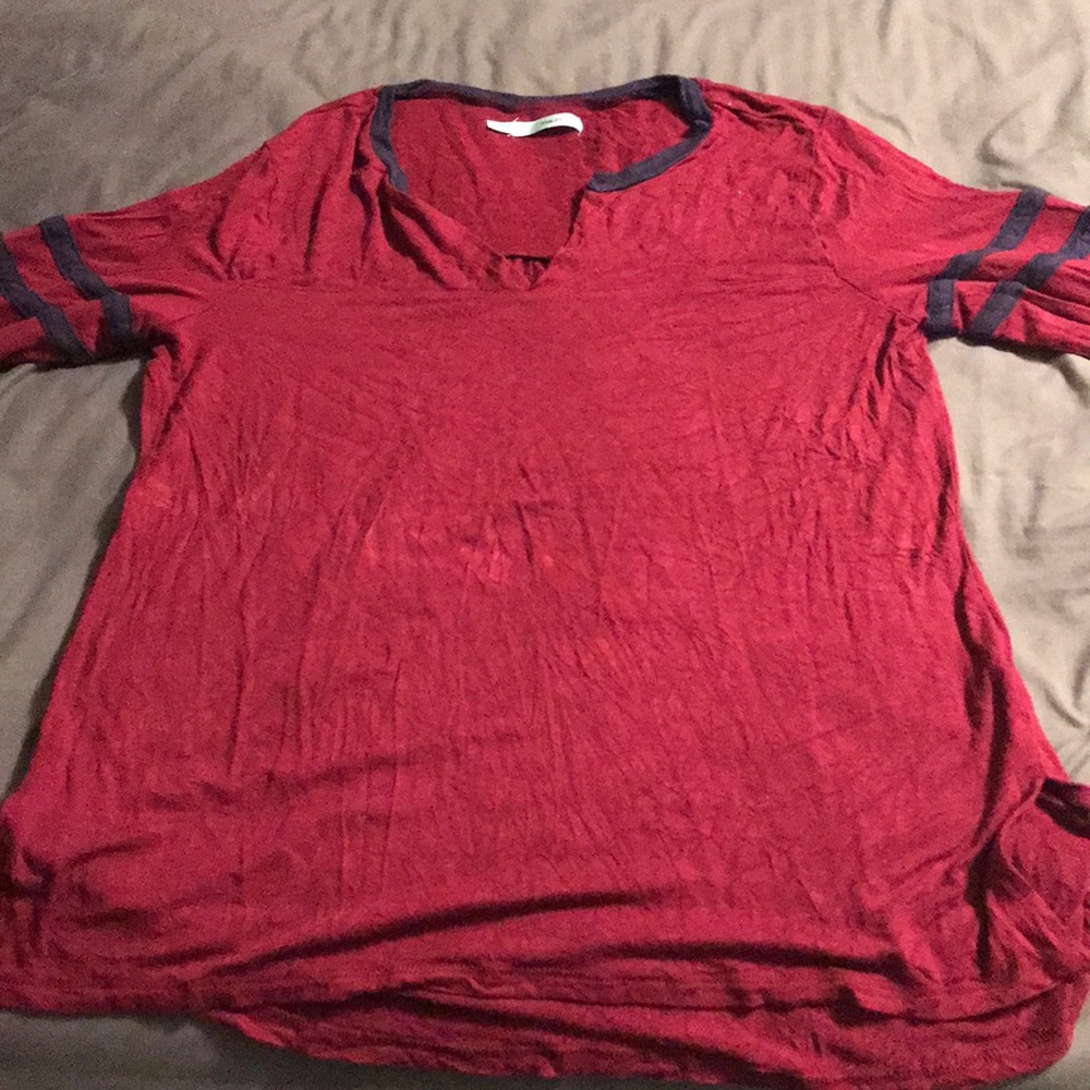 Maurices baseball quarter sleeve. Size XL. EUC.